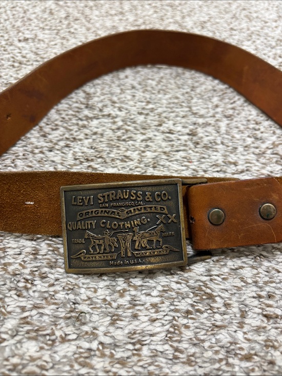 Levi's Other - Levi’s brown leather belt